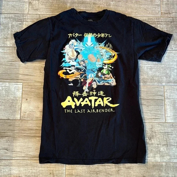 Nickelodeon Tops - Vintage Avatar the last Airbender Tshirt 🔴